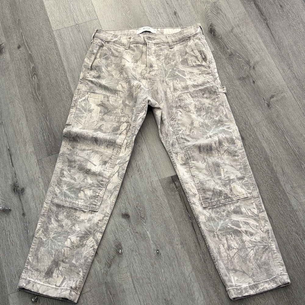 Hollister Men's Tan Cargo Pants